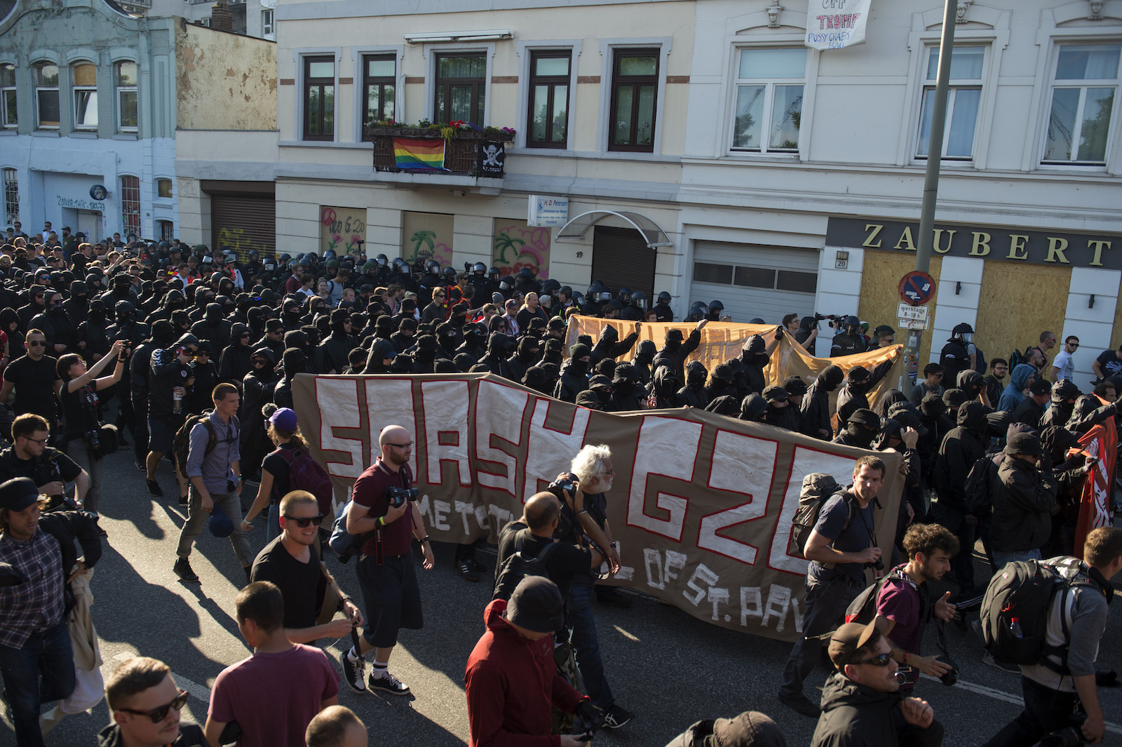 Protestas en Hamburgo durante la contracumbre contra el G20. / Álvaro Minguito