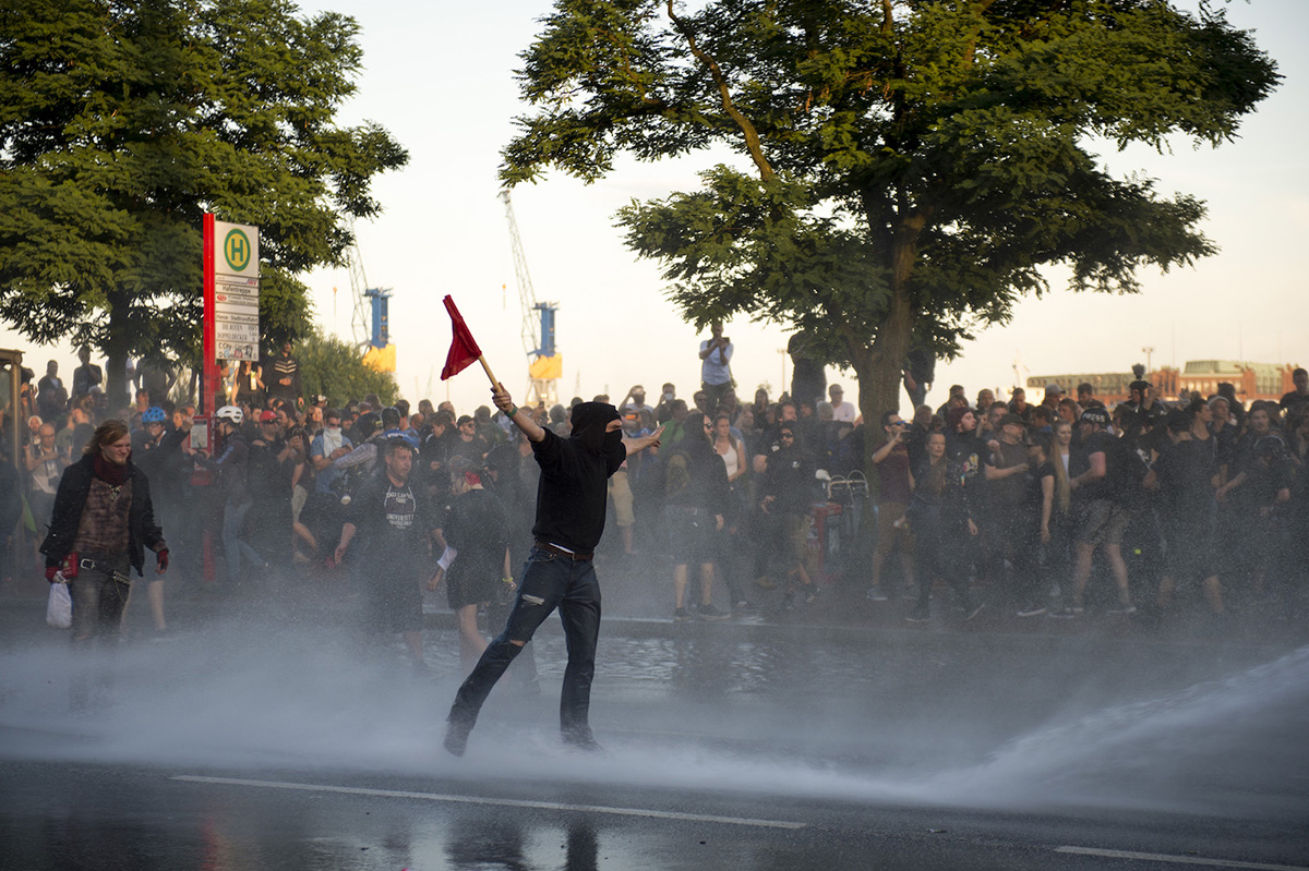Protestas en Hamburgo durante la contracumbre contra el G20. / Álvaro Minguito