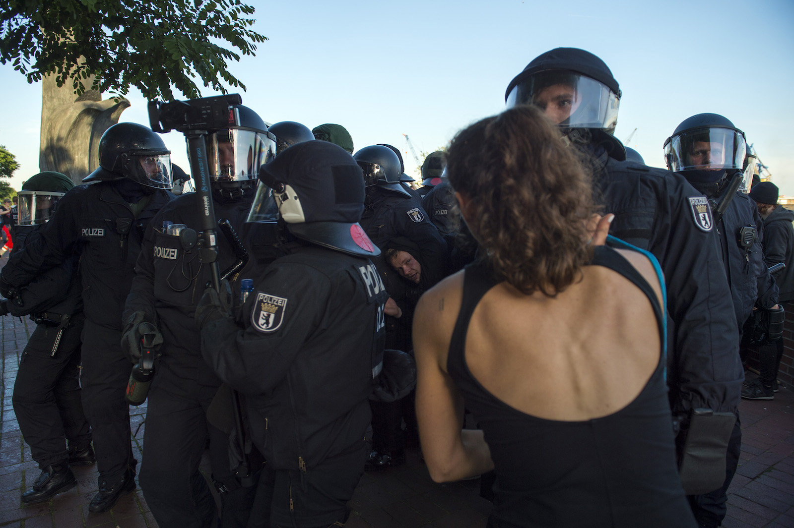 Protestas en Hamburgo durante la contracumbre contra el G20. / Álvaro Minguito