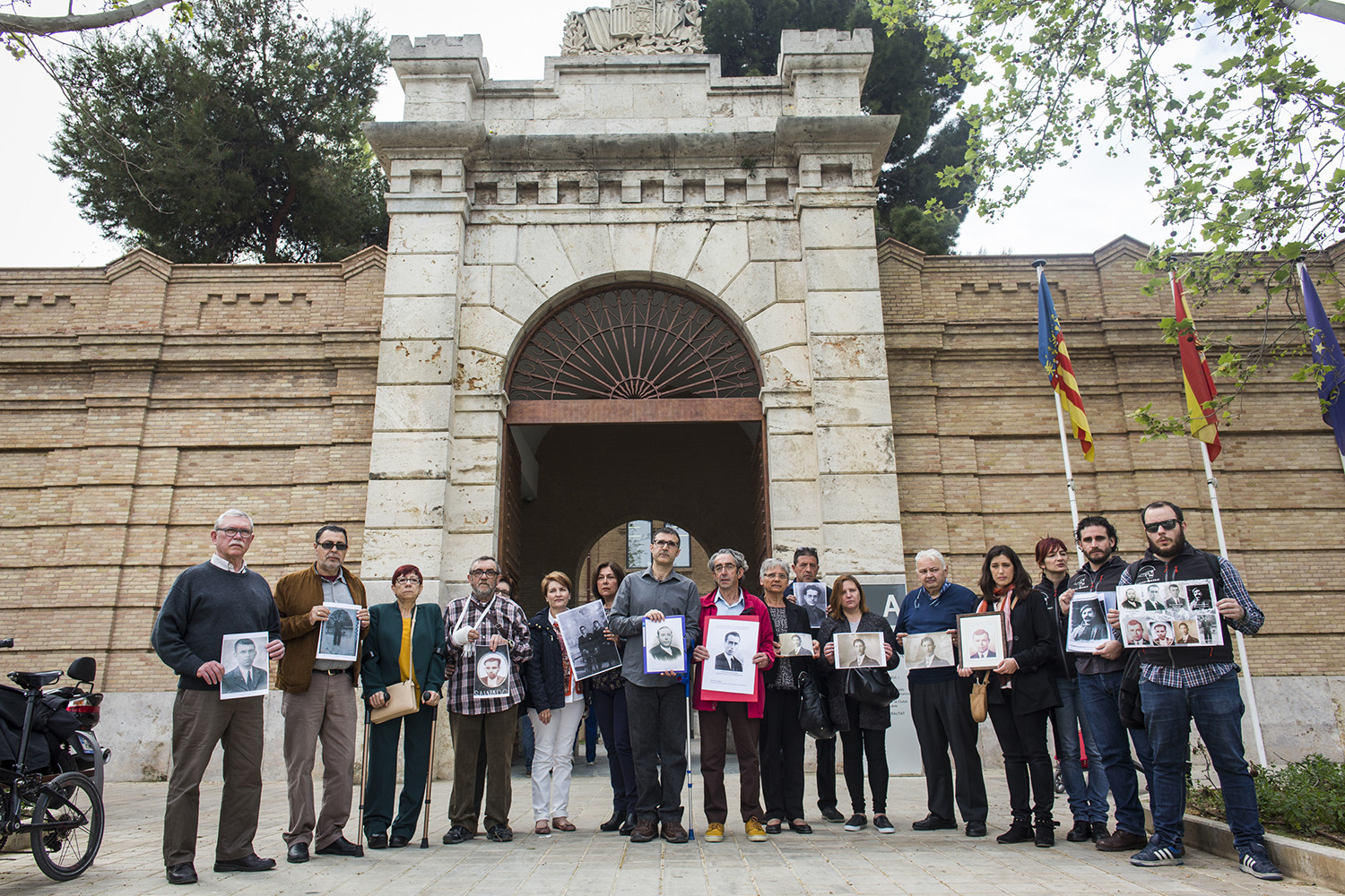 2017_04_05 . Convocatoria  Rueda de Prensa Familiares Fosa común 113, valencia 
(fotografía Eva Máñez)