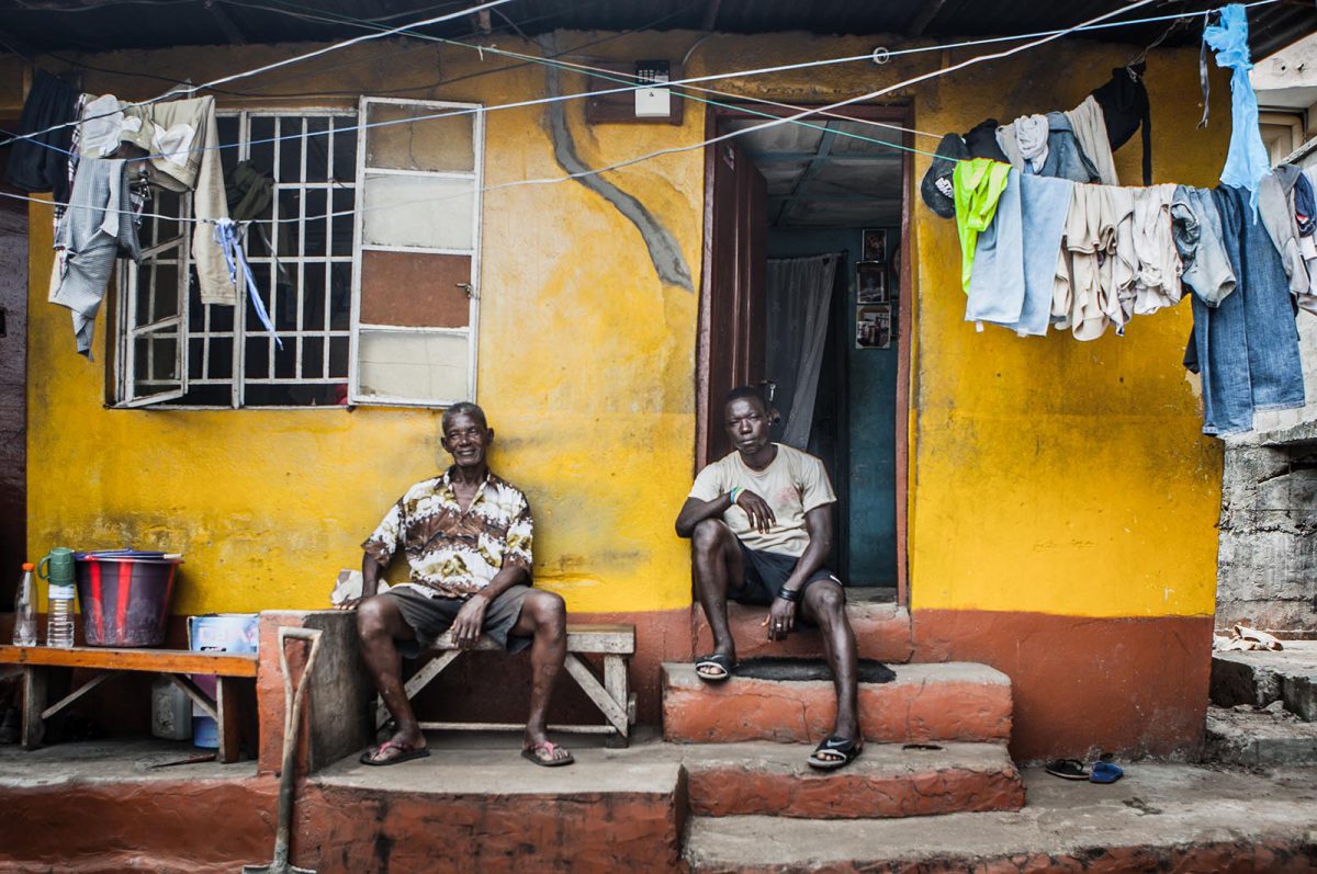 Daniel y Yusifh Kargbo, padre e hijo. Daniel combatió en Freetown, Yusifh fue testigo de los horrores de cerca.